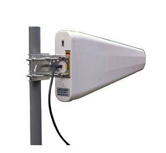 Enhance Your Cell Phone Signal with 14dBi R.H.C.P. 4G Vertical LPDA Antenna Outdoor