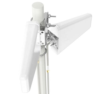 Vertical Polarization 11dBi LPDA 4G LTE Antenna Screw Mount for Car Communication